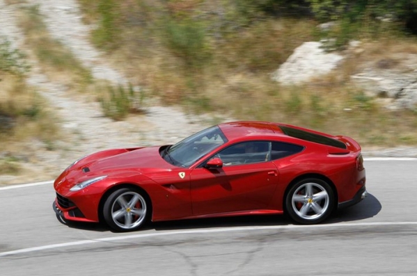 https://wcar.sets.lv/cars/Ferrari/F12 Coupe/1345800923-14812121251153.jpg